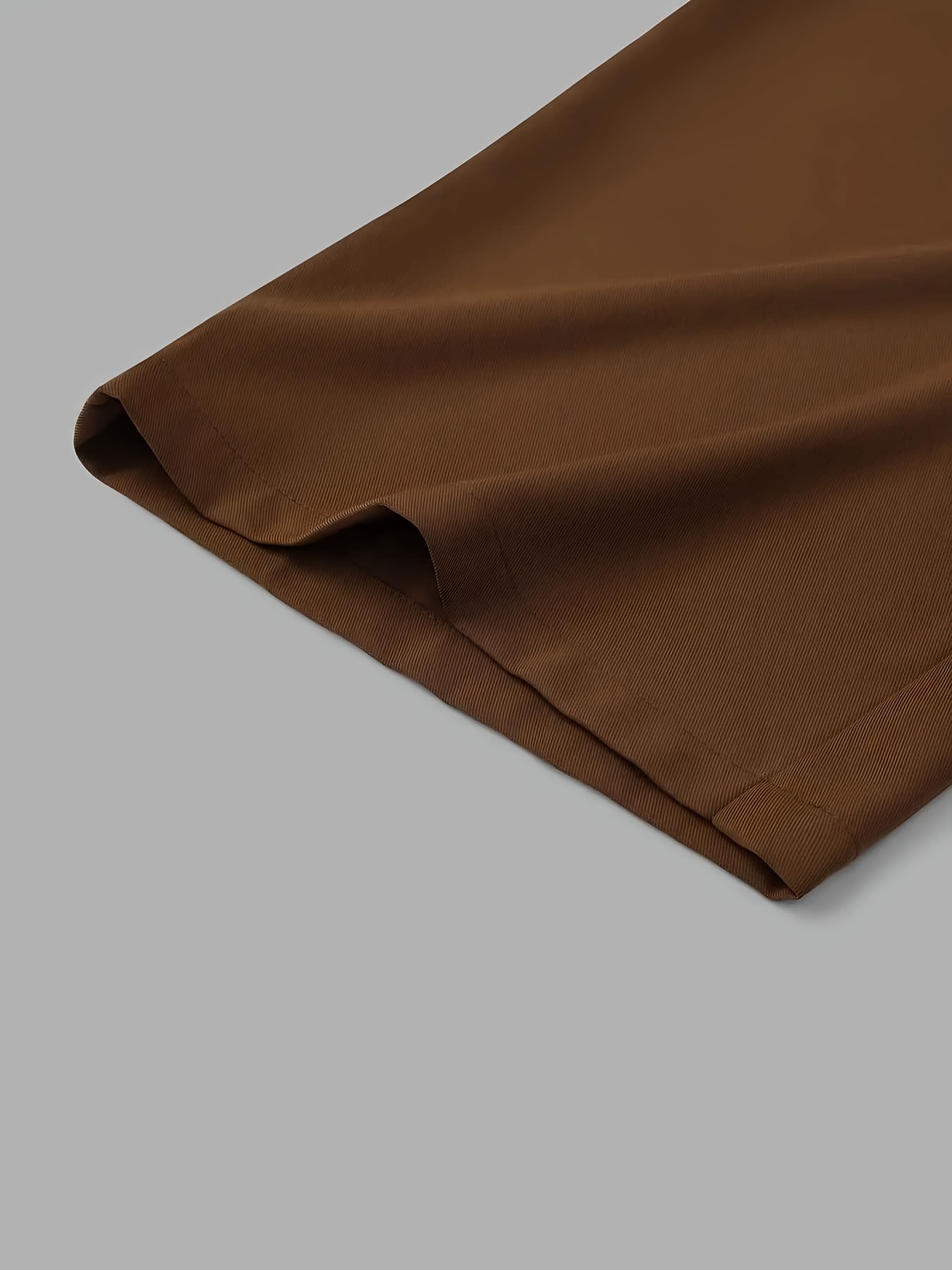 Side view of the elegant polo shirt and trousers set