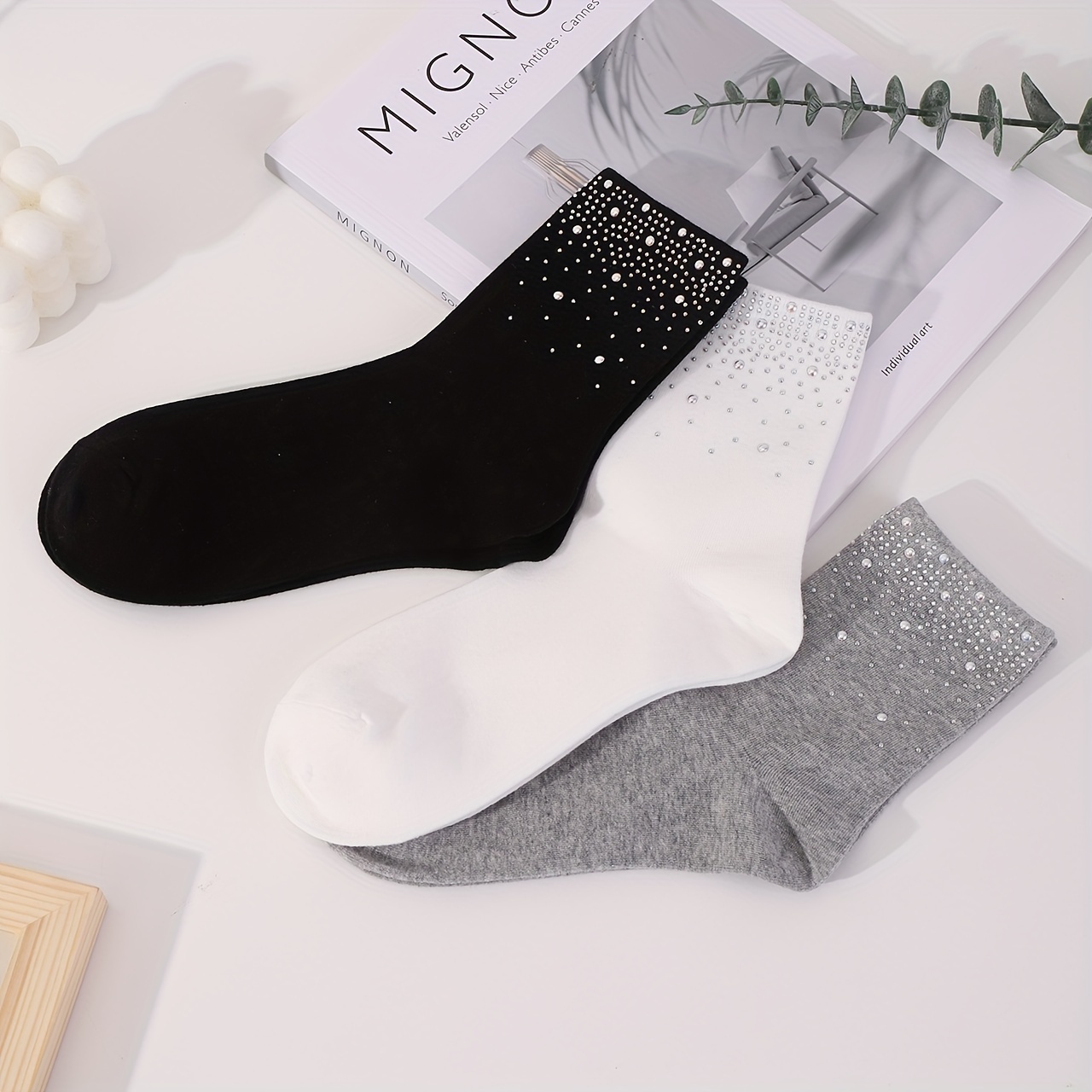 Image of 1 Pair/3 Pairs/5 Pairs Of Pure Handmade Hot Drill Medium Tube Women's Socks