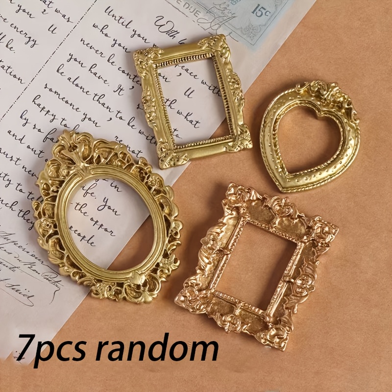 7pcs Random Mini Photo Frames, Square Mini Photo Frames For Display, Desktop Ornaments, Mini Photo, Holiday Party Decoration, Gallery Wall, Handicraft Collection