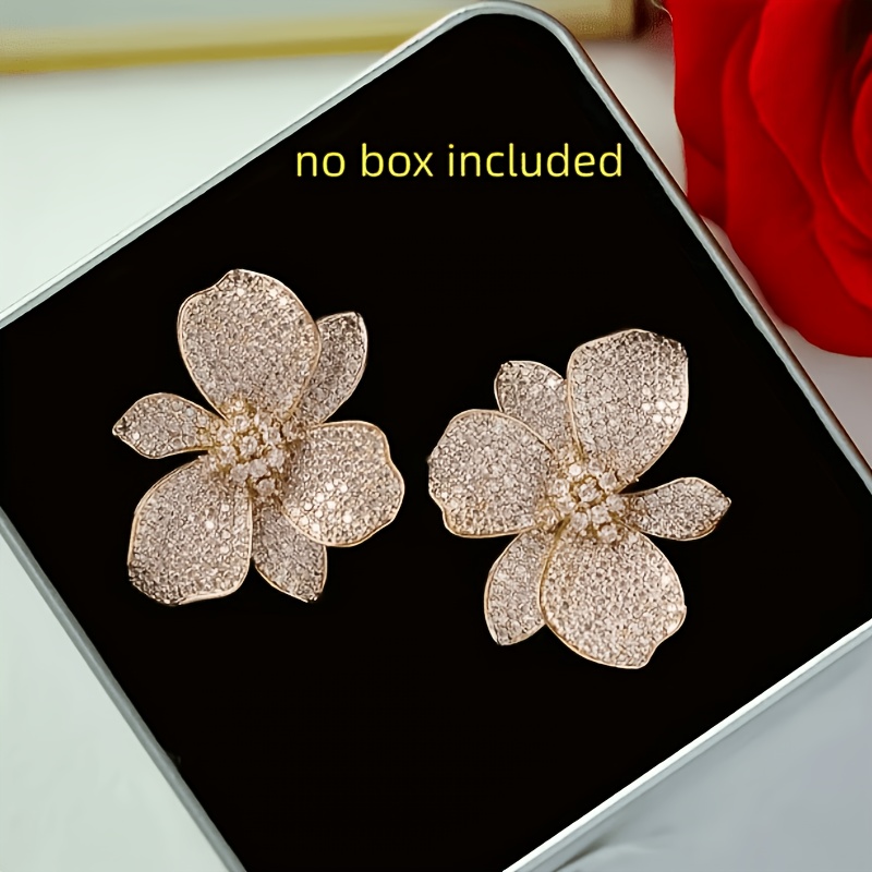 Image of 1 Pair Women's Fashion Stud Earrings Sweet Elegant Inlaid Sparkling Synthetic Synthetic Synthetic Zircon​​ Flower Earrings, Without Battery