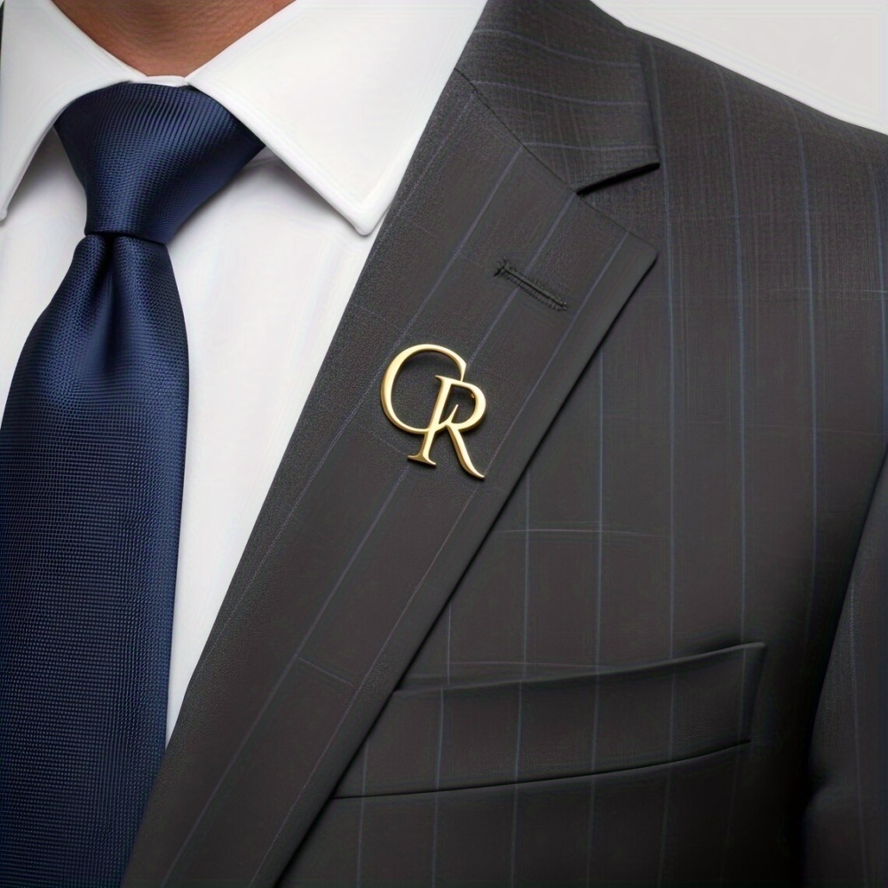 E-shop Personalisierte Initialen & Name Hochzeitsanstecker - Individueller Bräutigam, Trauzeugen, Vater Brosche - Edelstahl Unisex Anstecker für
