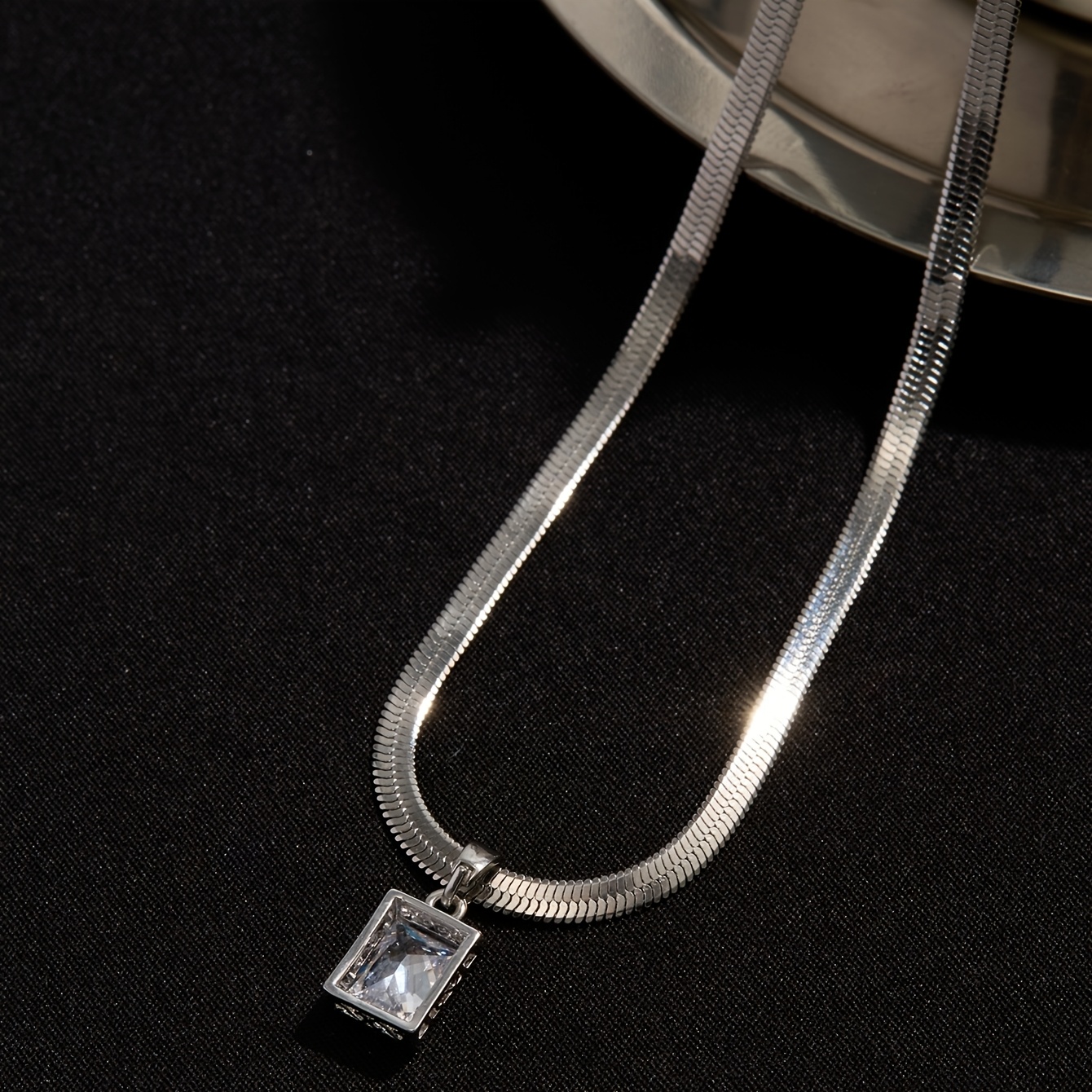 Women's Simple Blade Chain Necklace with Sparkling Zirconia