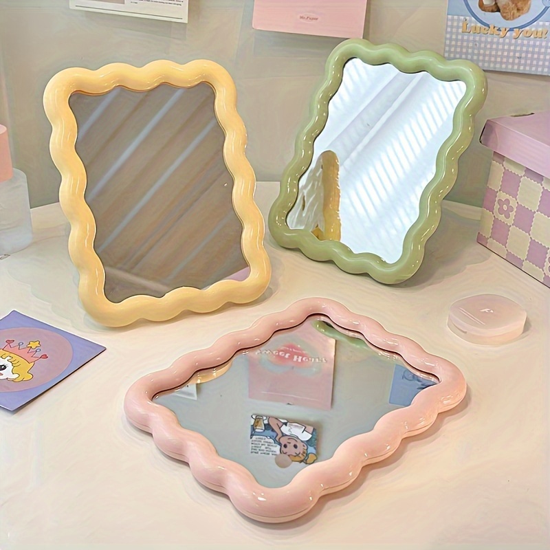 

Miroir de maquillage portatif - Miroir de toilette en plateau ondulé avec cadre en plastique poli, sans parfum, pas de batterie requise, design léger pour les femmes