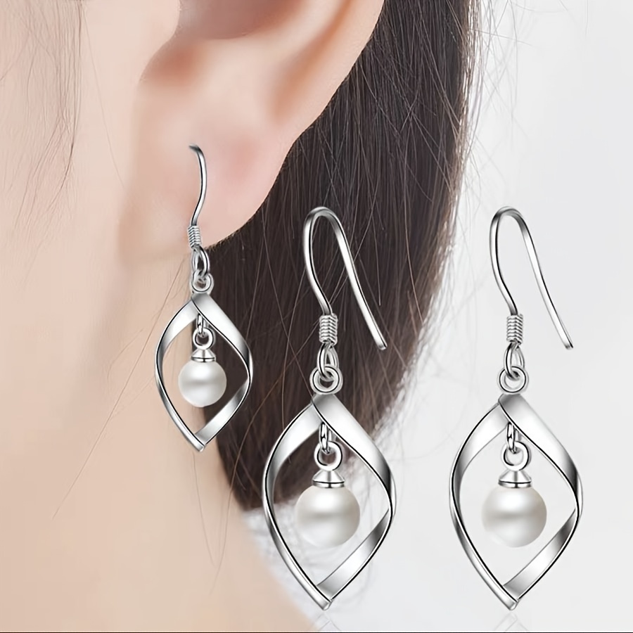 

Elegant Korean-style Silvery Tassel Drop Earrings With Pearl Accents - Chic Twisted Design, Alloy For Casual Attire, Korean Version,