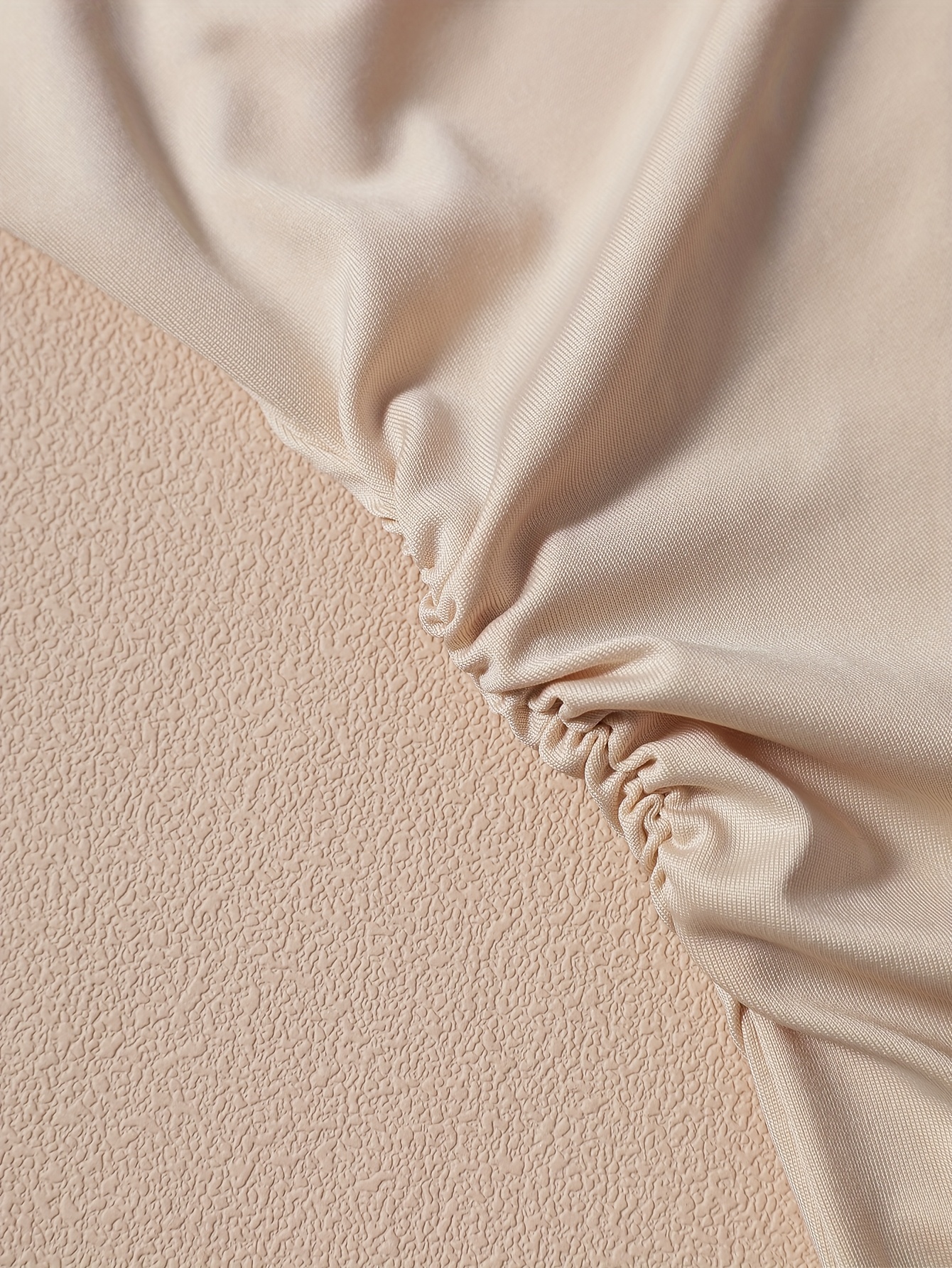 Women's Elegant Ruffled Short Sleeve T-Shirt - Round Neck Casual Top, Solid Color, Machine Washable, All-Season Comfort Fit, Ladies T Shirts, Versatile Clothing, Simple Fashion, Texture