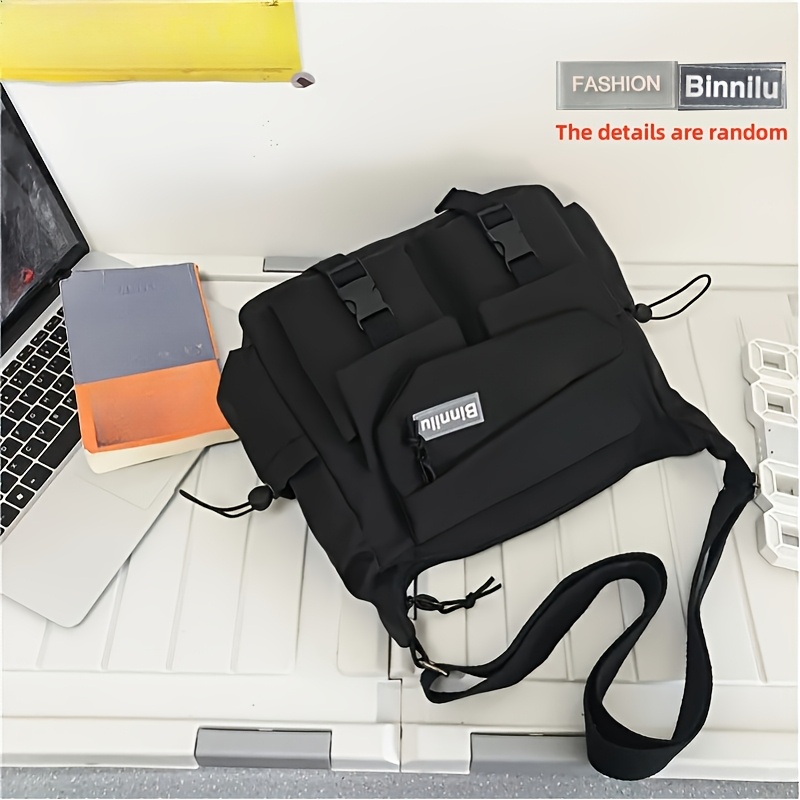TEMU Bolso bandolera casual de nailon de gran capacidad con correa ajustable para exteriores, bolso de mensajero de de moda. del logo en es aleatorio
