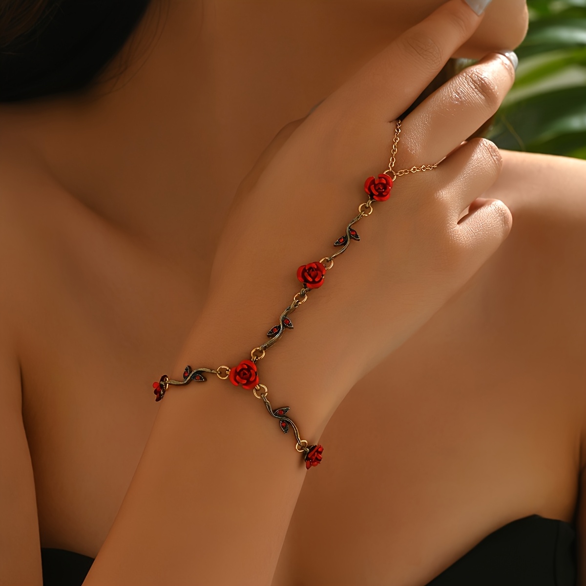 1 Halloween Gothic Vintage Elegant Rose Flower Cuff Bracelet For Women, Versatile Daily Holiday Exquisite Gift Accessory