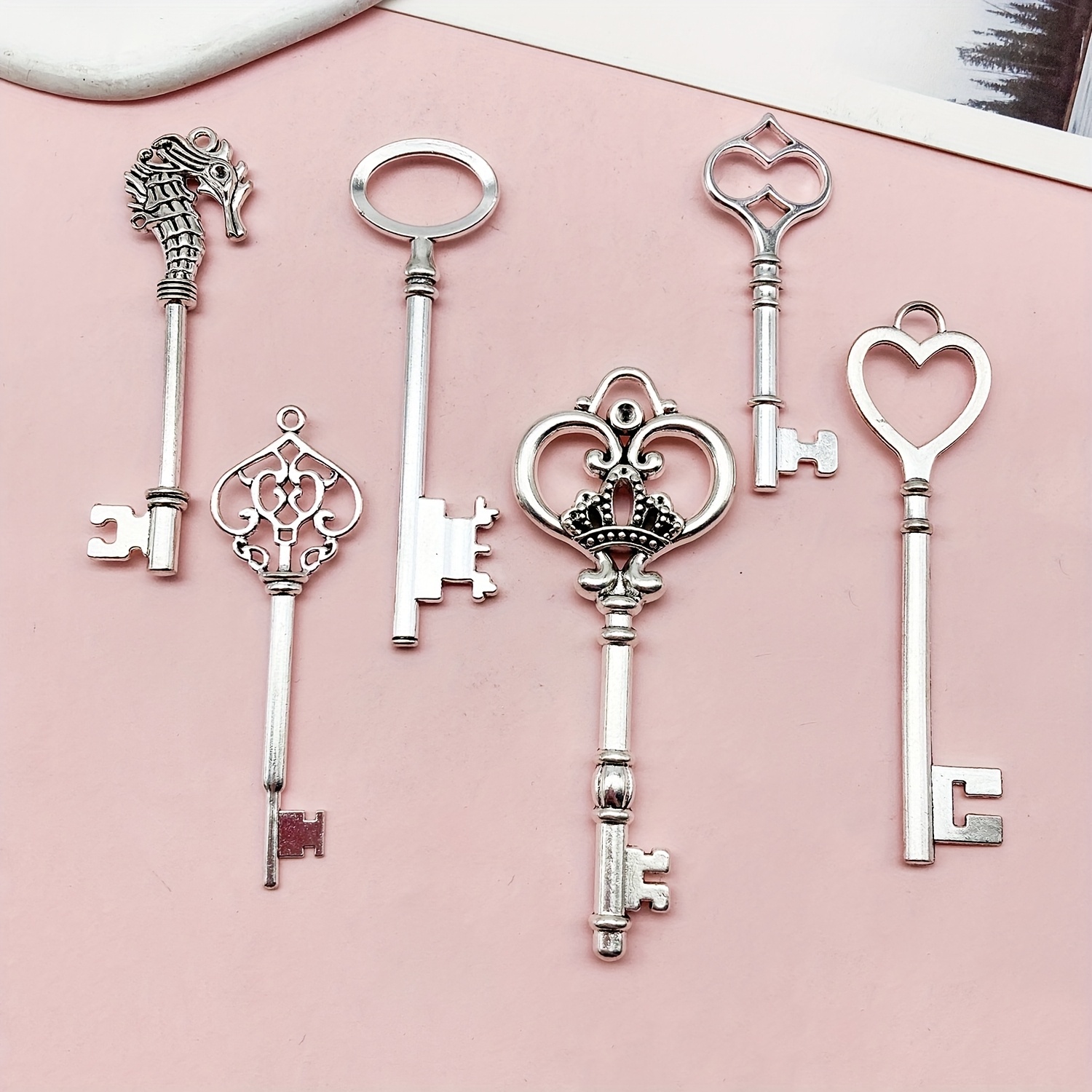 

6pcs Large Antique Skeleton Keys Bulk Charms In Vintage Style For Making Crafts, Birthday And Wedding Party Favors