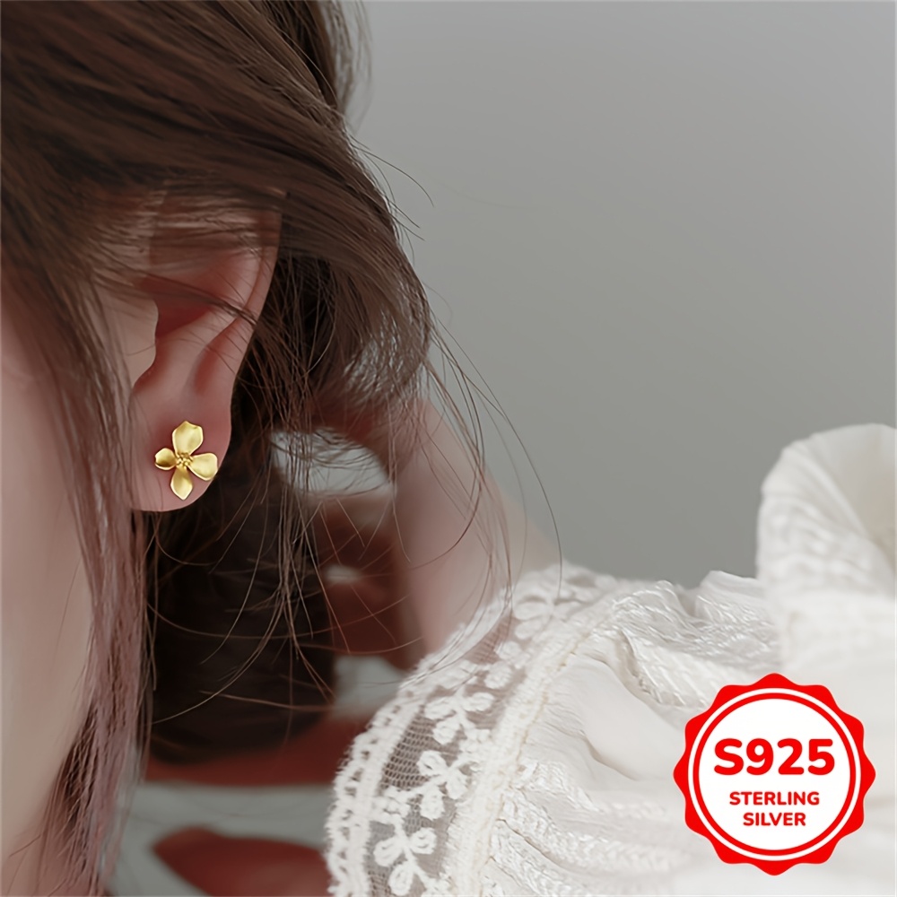 

Boucles d'Oreilles Clous Élégantes en Argent Sterling 925 avec Motif de - Hypoallergéniques, Parfaites pour Tenues Décontractées & Cadeaux