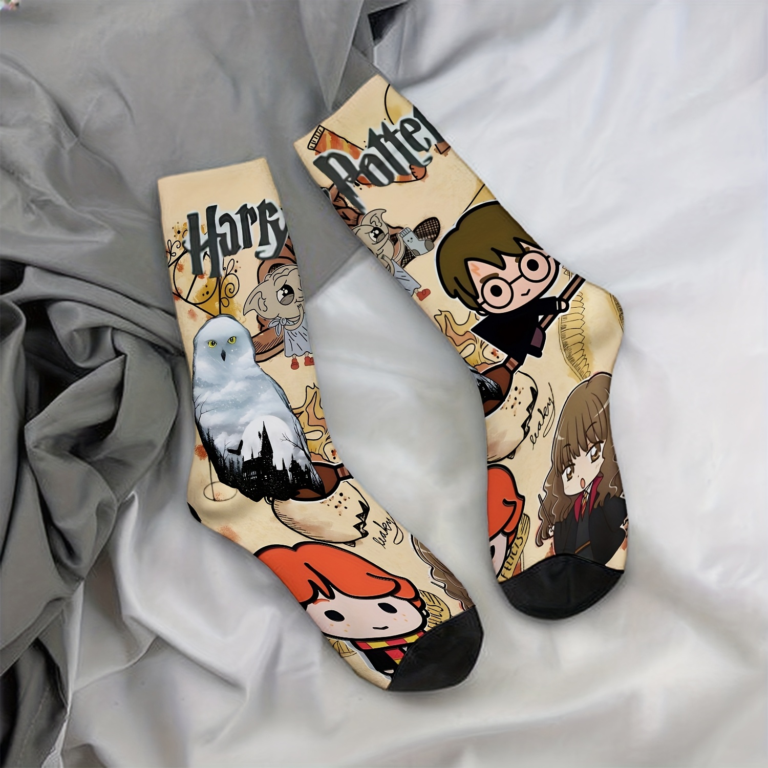 Image of 1 Pair Character Pattern Decorative Background - Comfortable Breathable Elastic Mid-calf Socks - Suitable For Home And Outdoor Sports, Used For Parties And Festivals