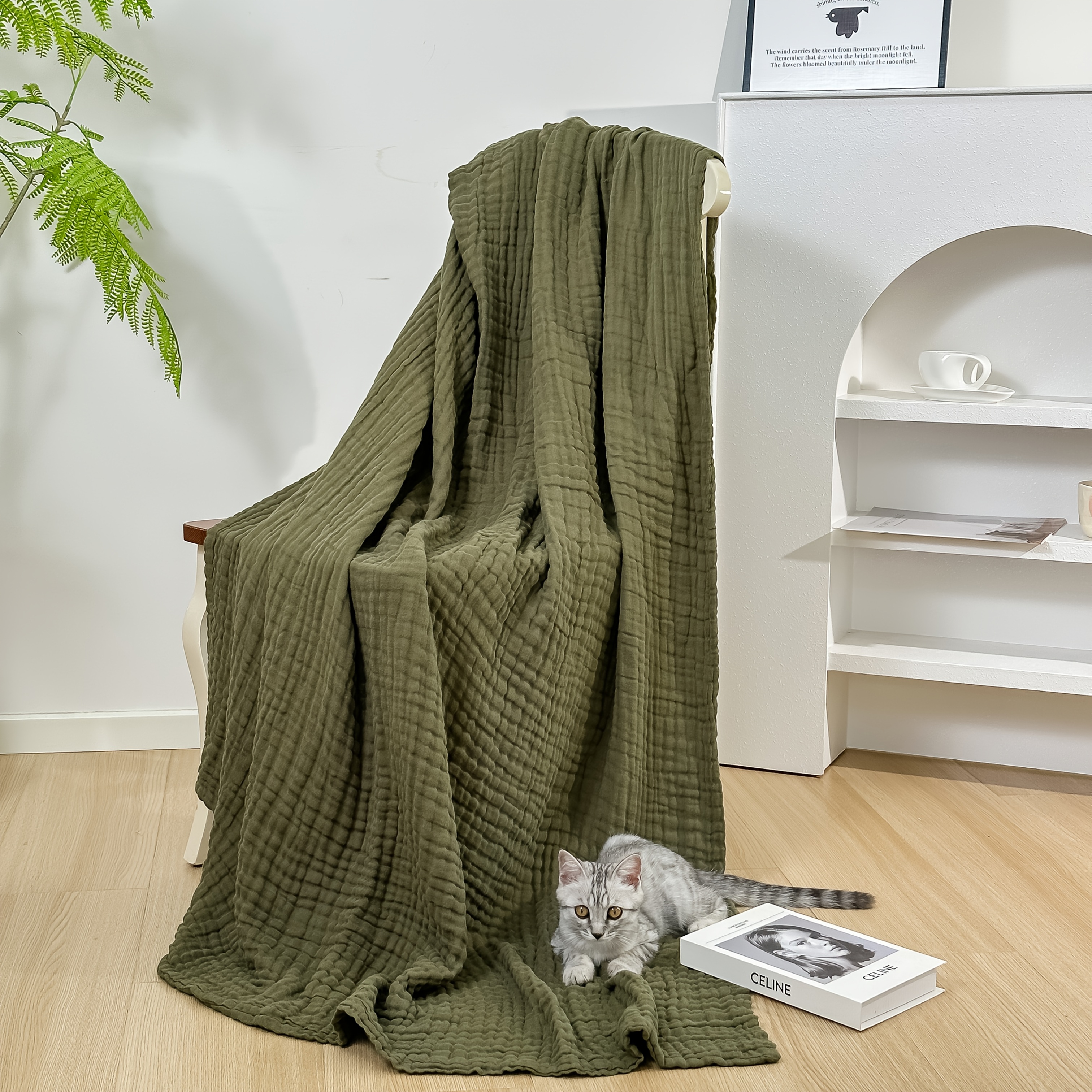 Image of Adult Sized Gauze Blanket With A Size Of 150 * 200cm. The Fabric Is Soft, Breathable, , And Non Irritating, And Used For Sofa Or Bed Nap. Multiple Colors Are For Men And Women