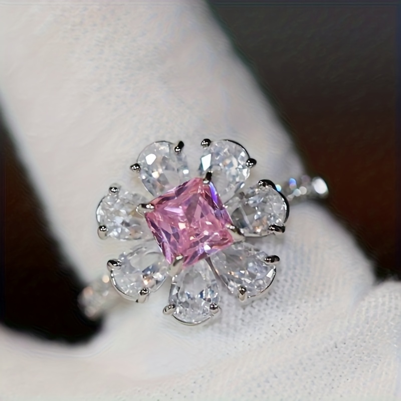 Women's Sweet Pink Flower Core Zirconia Ring