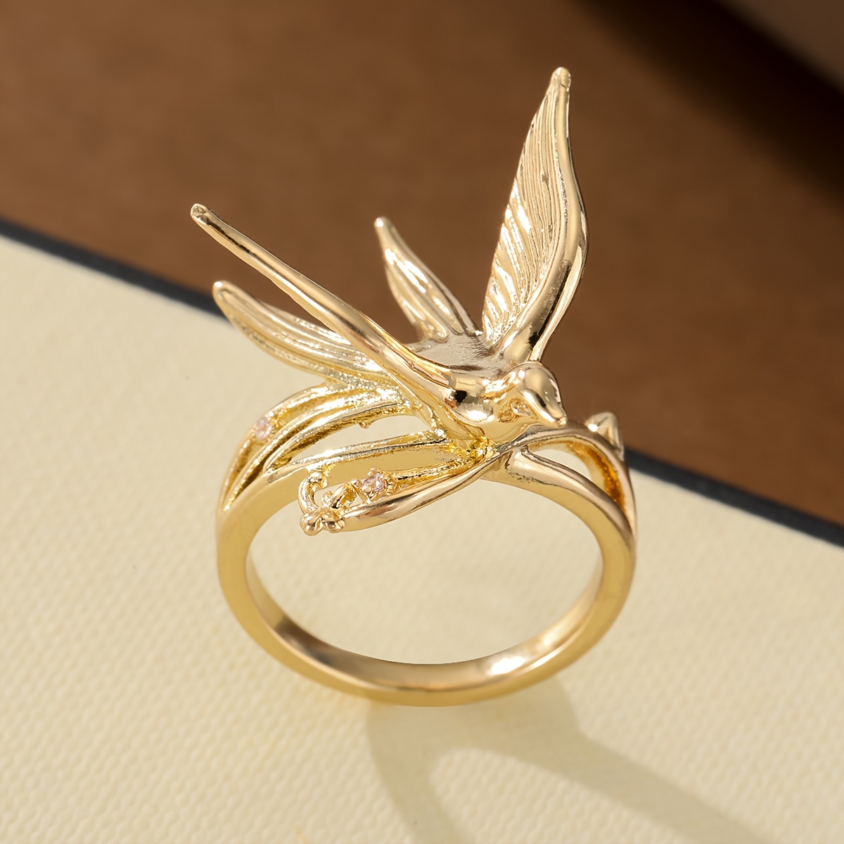 Women's Vintage Flying Bird Relief Swallow Ring, Crushed Zirconia