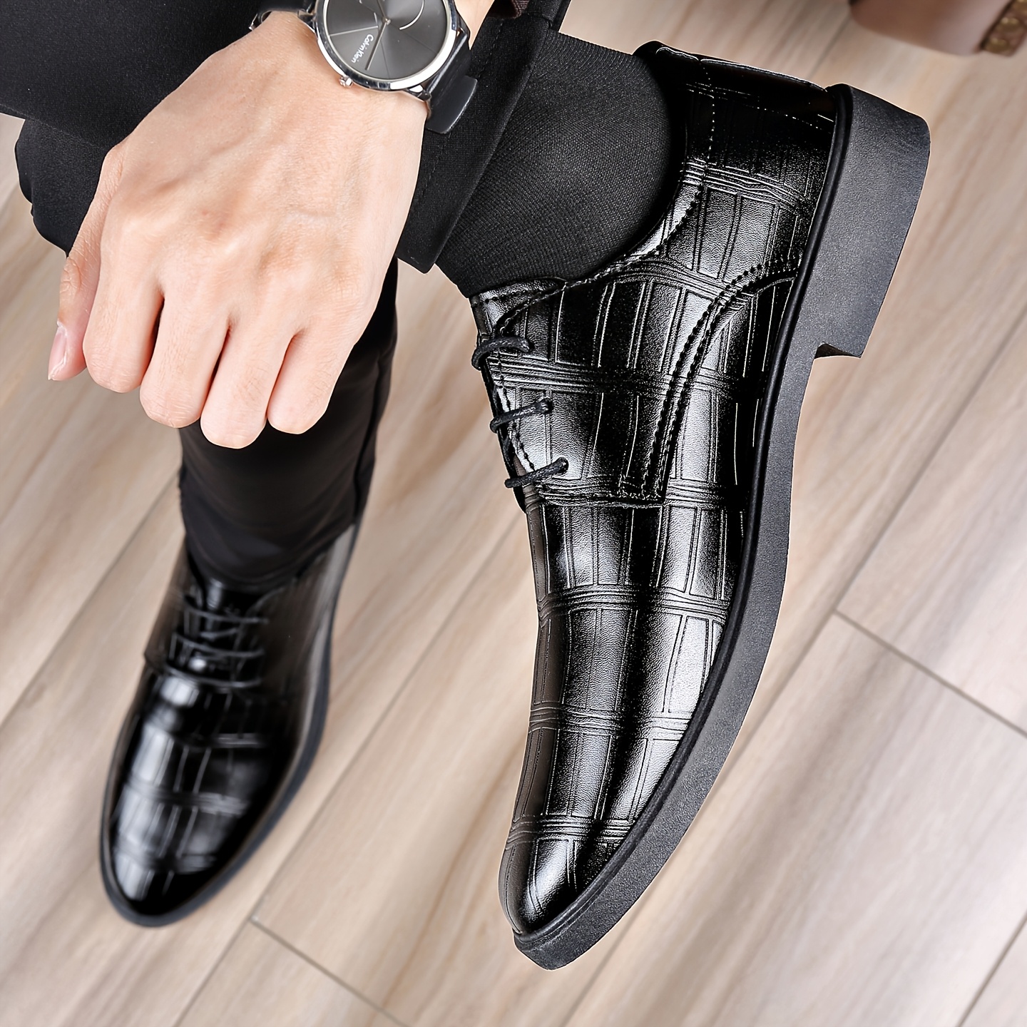 Crocodile-Pattern Oxford Shoes