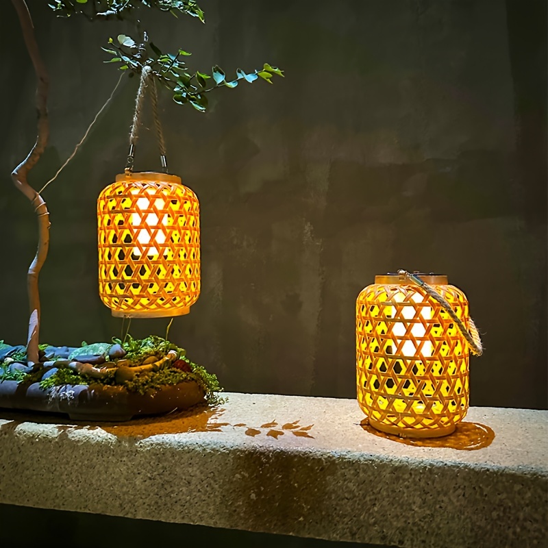 

1/2pcs Solar Yard Light Rattan Lantern, Hemp Rope Bamboo Retro Style Portable Chandelier, Courtyard Garden Decoration