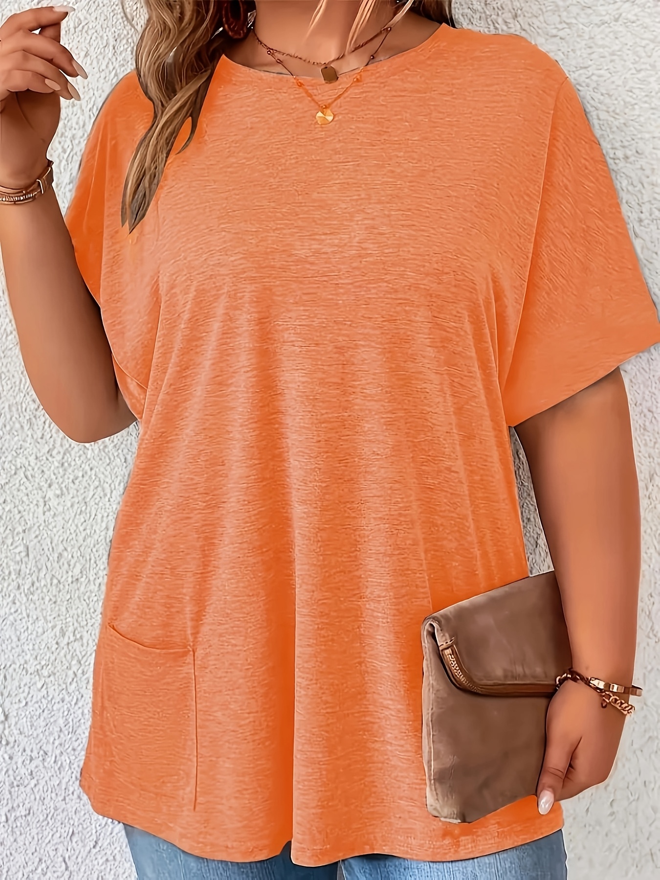 Plus Size Women's Casual Short Sleeve T-Shirt - Vibrant Purple Solid Color with Side Pockets, Relaxed Fit Round Neck, Medium Stretch Machine Washable Fabric for Spring/Summer Casual Attire, Ladies T Shirts, Versatile Clothing, Mediumstretch Material