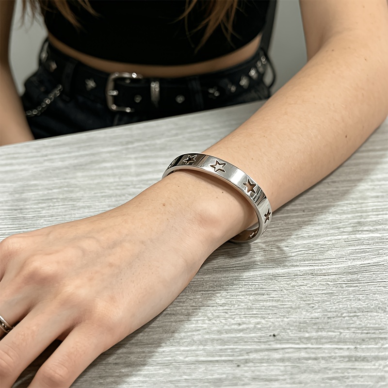 TEMU 1 Hollow Star Bracelet, Stainless Steel Open Bracelet, Star Bracelet, Minimalist Light Luxury Bracelet, European And Additions, Couple Starlight