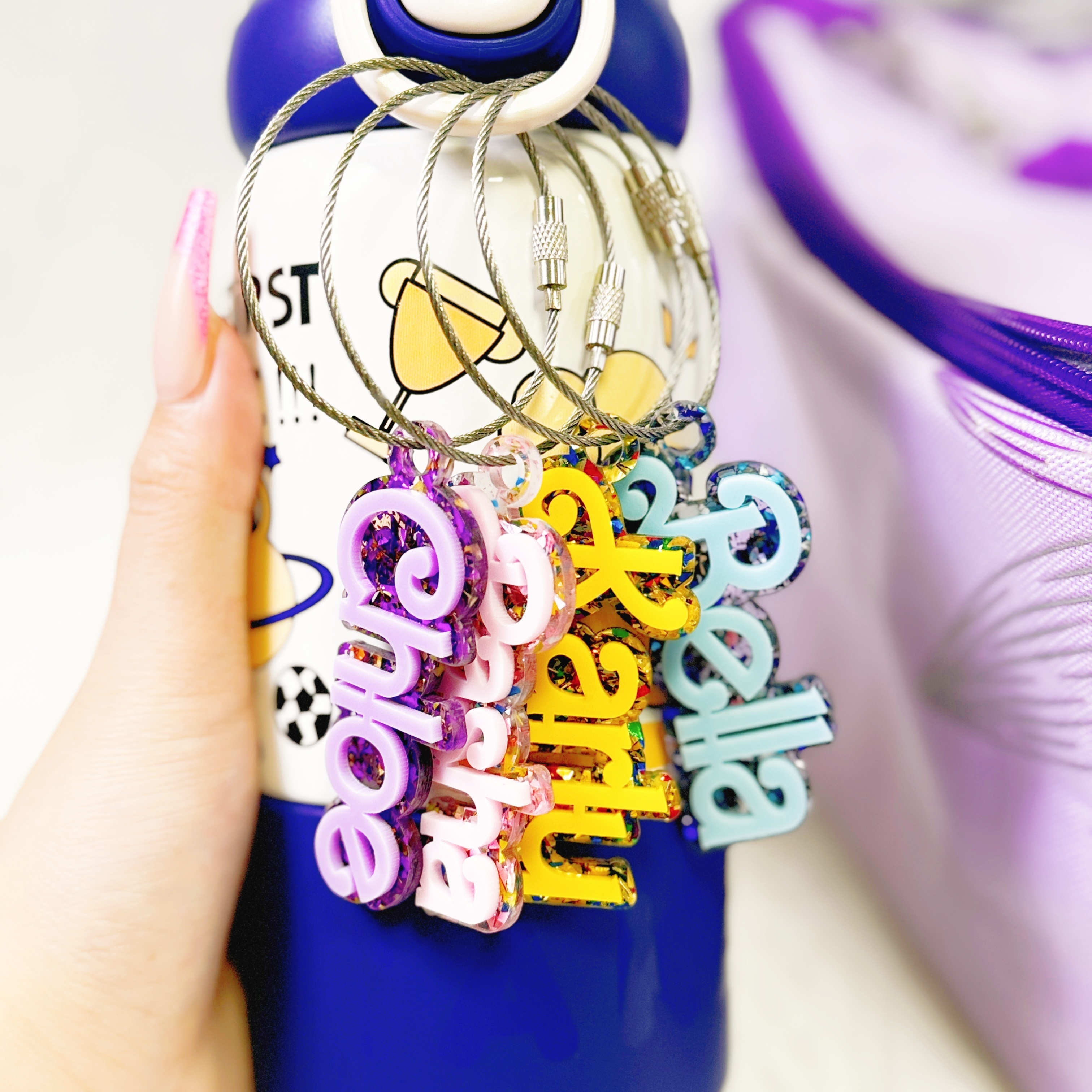 

Custom Acrylic Name Keychain - Personalized Letter Charm For Bags & Backpacks, Perfect Daily Gift, Sparkle Finish