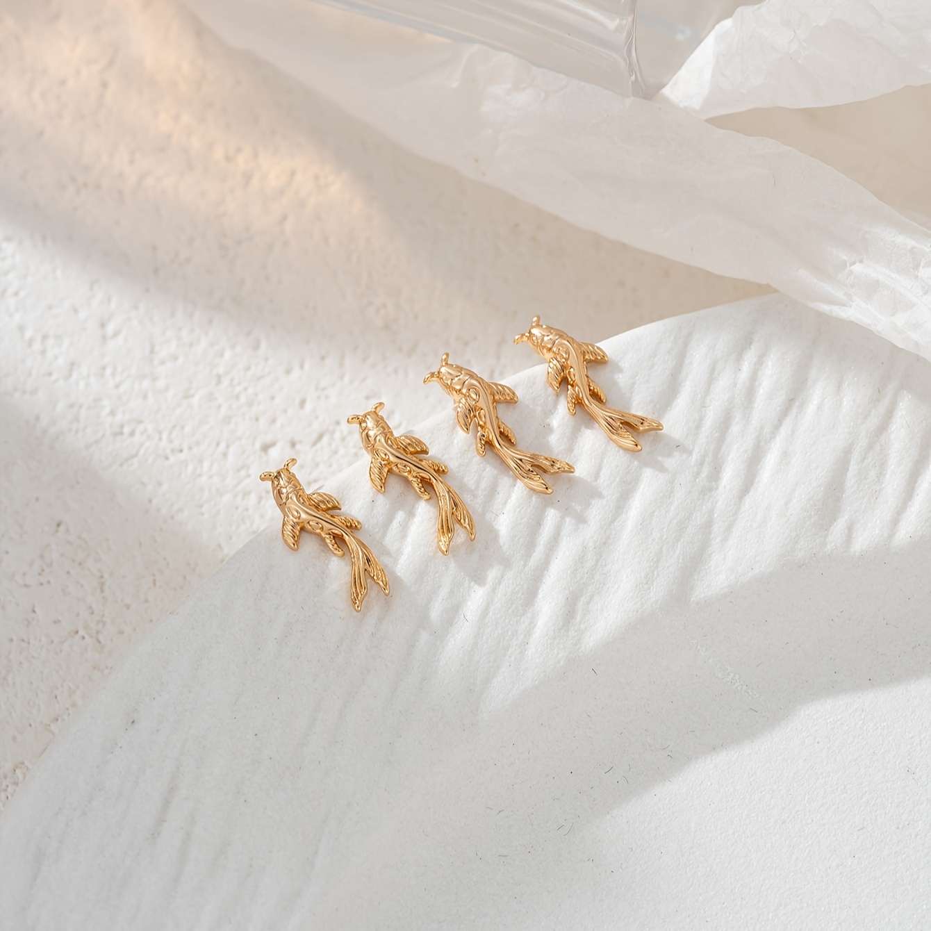 E-shop 2 Paar modische Ohrringe, elegante Koi-Fisch-Ohrringe für Damen, Kupferschmuck, -Party-Tagschmuck