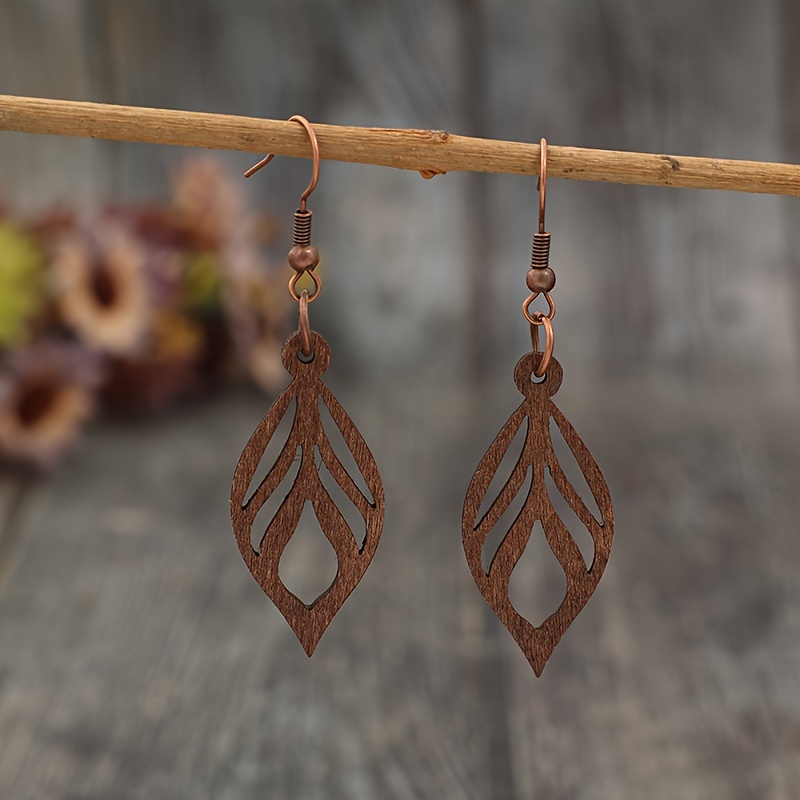 Image of 1 Pair Of European And Exaggerated Geometric Hollowed-out Wooden Earrings