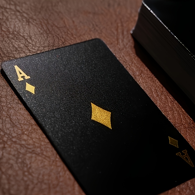 2pcs Red and Black Tear-Resistant Poker Card Set