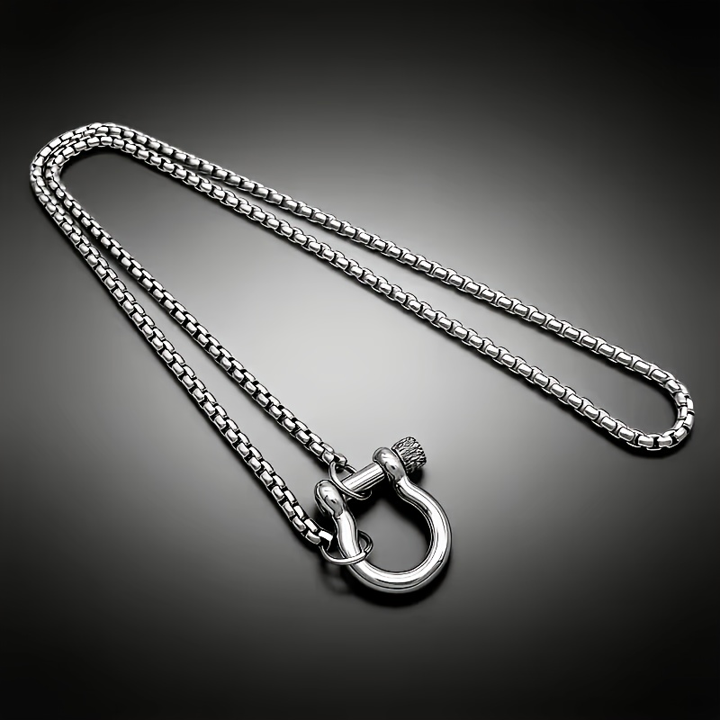 Unisex Stylish Horseshoe Clasp Design Necklace