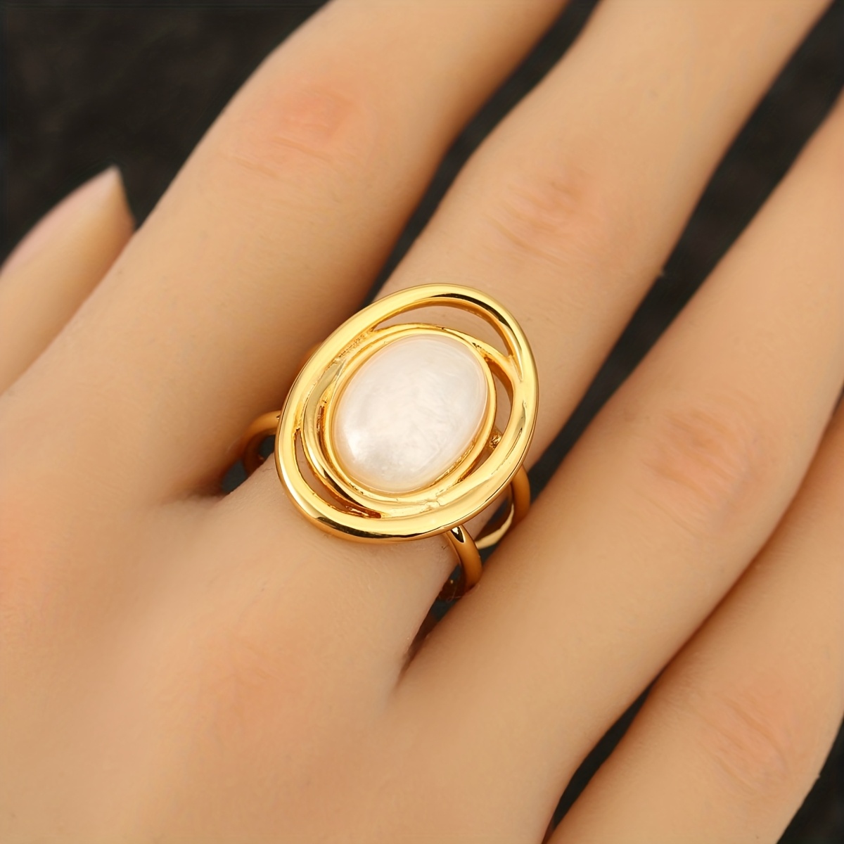 Copper Ring Inlaid with Zirconia, Exquisite Oval Geometric Design