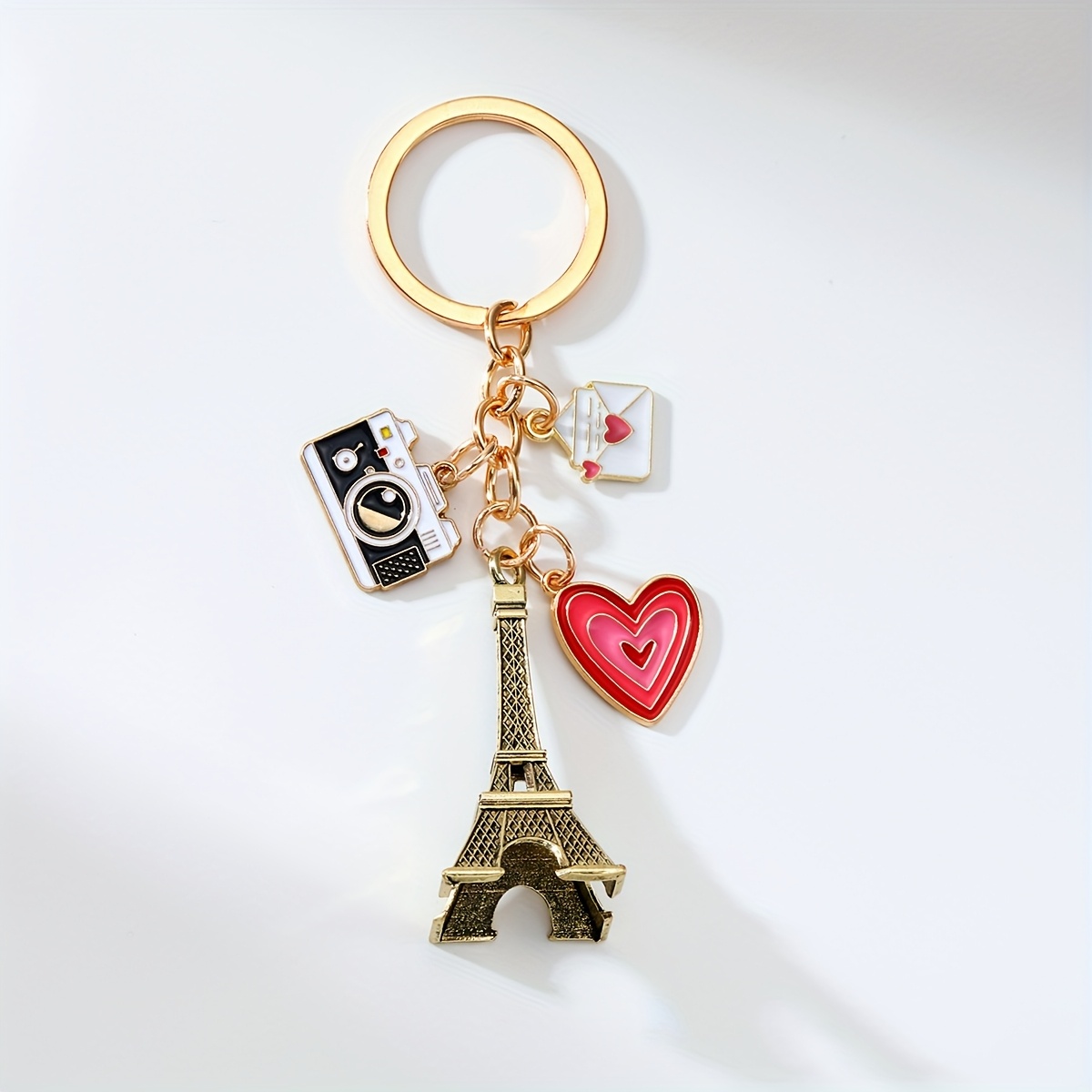 1pc Romantic Tower Keychain, Camera Love Valentine's Day Gift Pendant, Valentine's Day Souvenir Gift