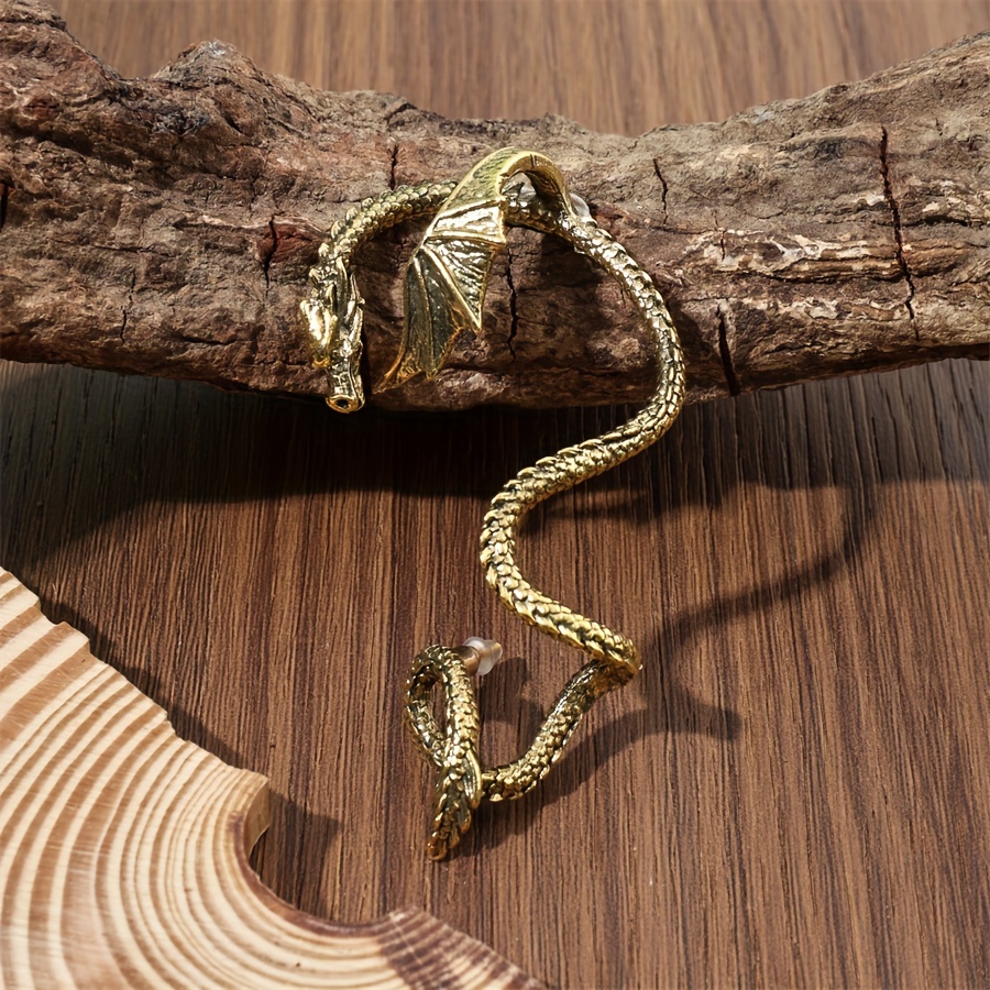 Vintage Punk Alloy Flying Dragon Earrings