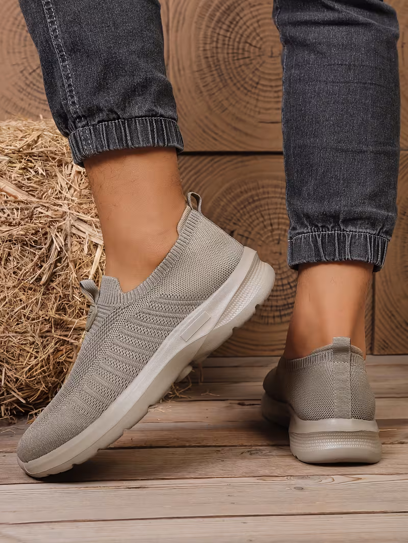 mens knit slip on casual sneakers lightweight ideal for daily commutes weekend trips versatile easy on shoes Product details 1