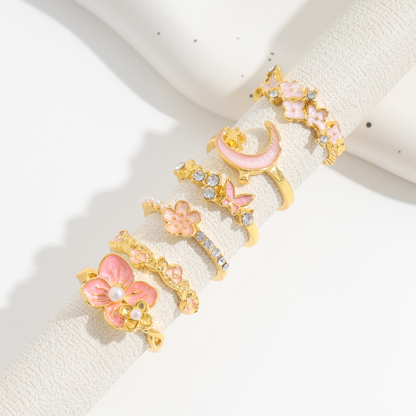 Image of 6pcs Set Alloy Oil Painting Rhinestone Inlaid Stackable Ring Set, Fashion Versatile Pink Drip Sexy Elegant Gift Ring Set