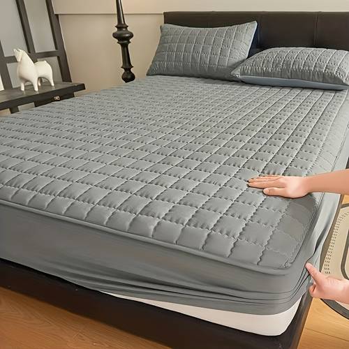 1 minimalist modern solid color quilted fitted sheet soft against the skin suitable for breathable wrinkle resistant and quiet machine washable ideal for bedrooms apartments schools and other settings