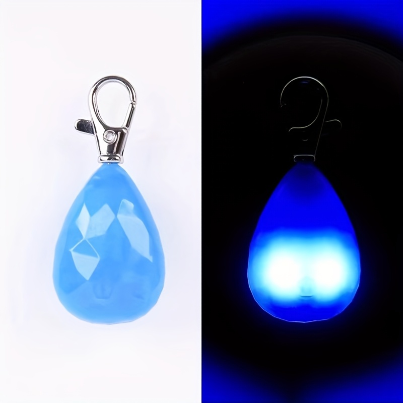A Glowing Pendant For Pets That Serves As A Night Light And Prevent Loss During Dog