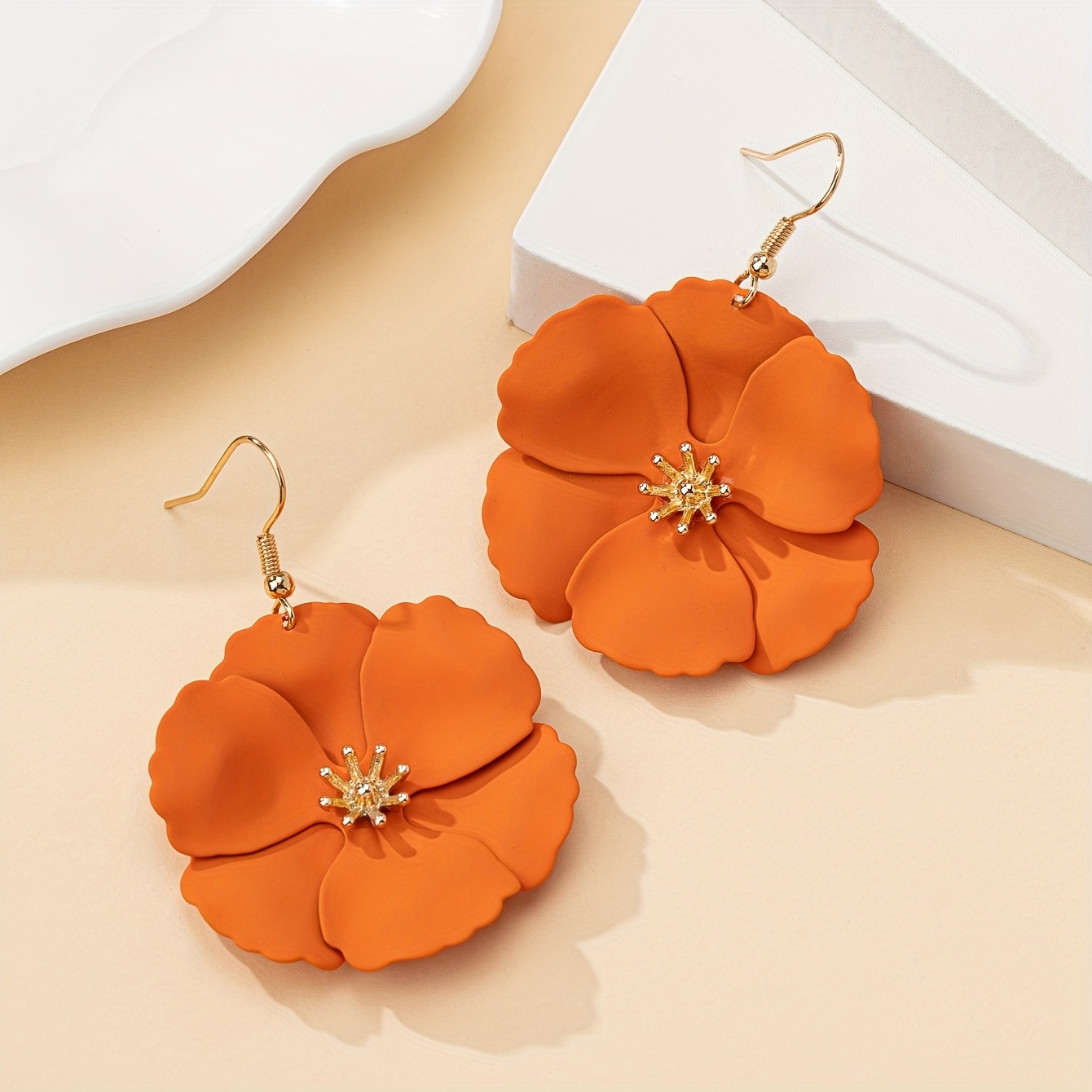 

1 Paire de Boucles d'Oreilles Pendantes au Design Fleur Orange Assorties aux Tenues Quotidiennes Accessoires de Fête Bijoux Parfaits pour les Vacances d'Été