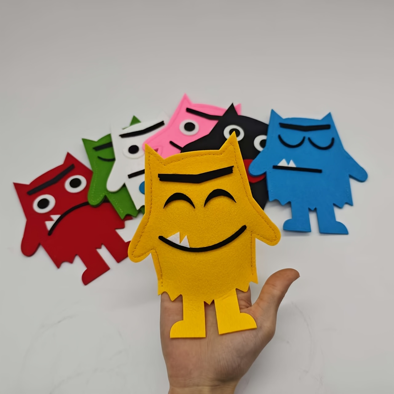 Emotional Monster Felt Puppet English Textbook Picture Book Story Props