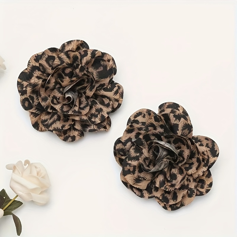 Image of 2pcs Leopard Print Fabric Clips, , Metal Clips, High Heel Decorations, Detachable, Suitable For Shoes, Boots, Clothing, And Hats