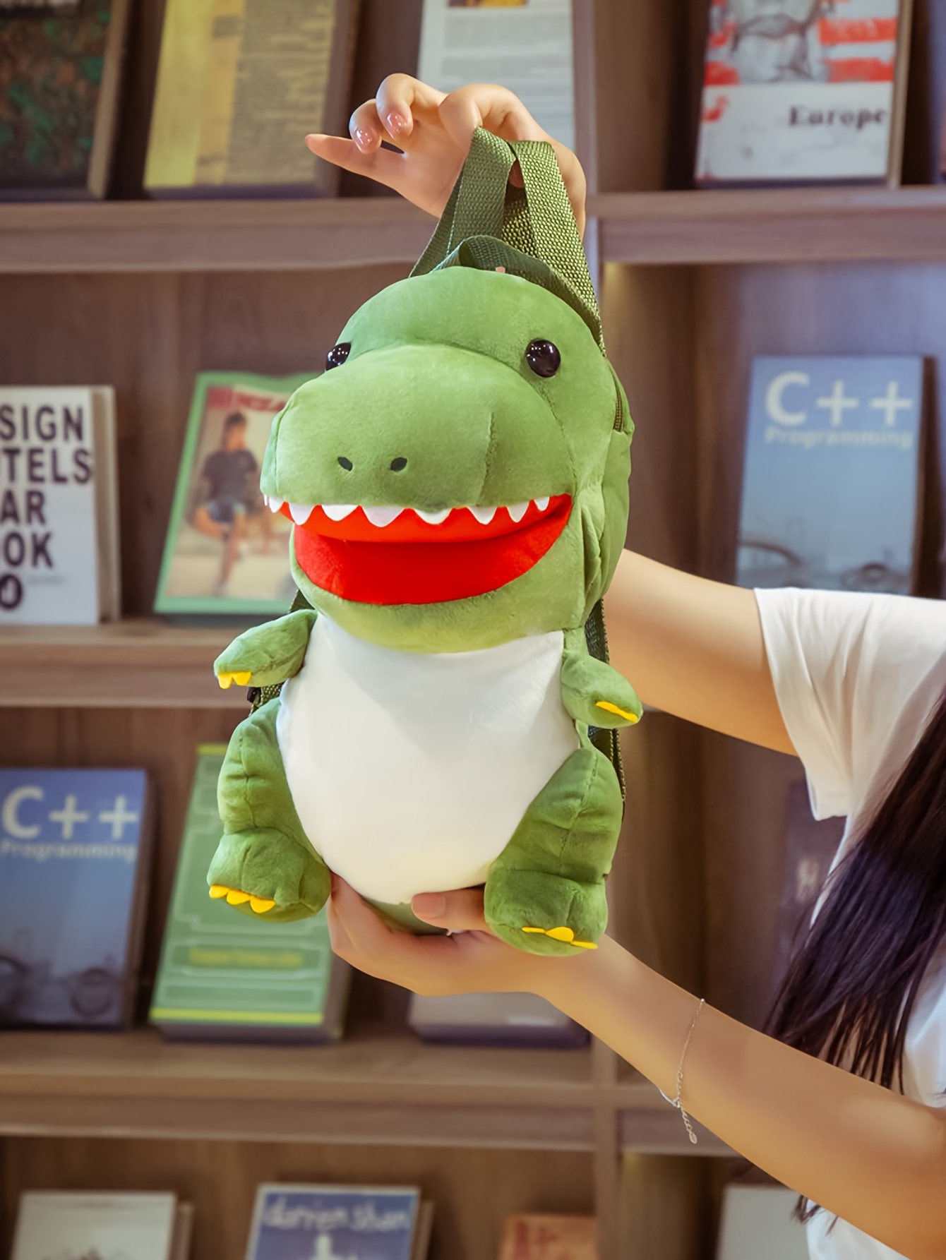Mochila Adorable de Dinosaurio T-Rex Verde - Poliéster Suave, Correas Ajustables, Ligera y Duradera - Perfecta para Viajes y Regalos de Cumpleaños