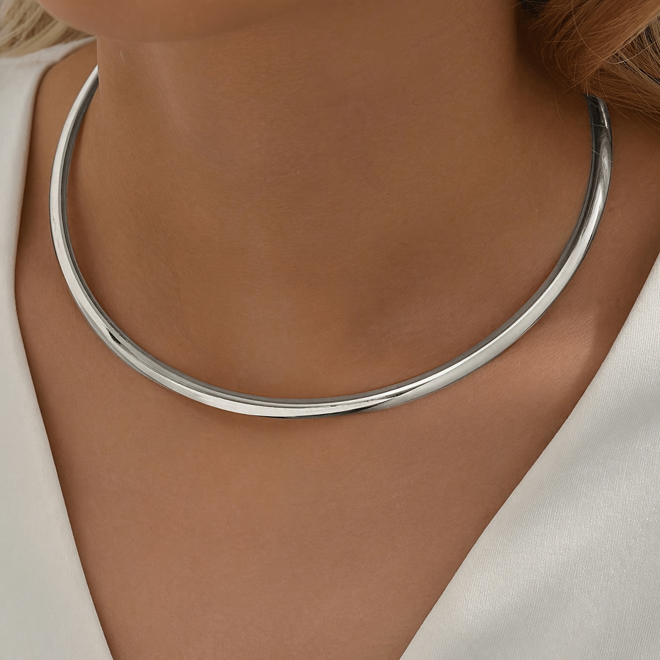 TEMU 1pc Elegant Golden-tone Metallic Torque Necklace - Sleek For Casual & Party Wear, Versatile Everyday Accessory, Party Accessory|minimalist