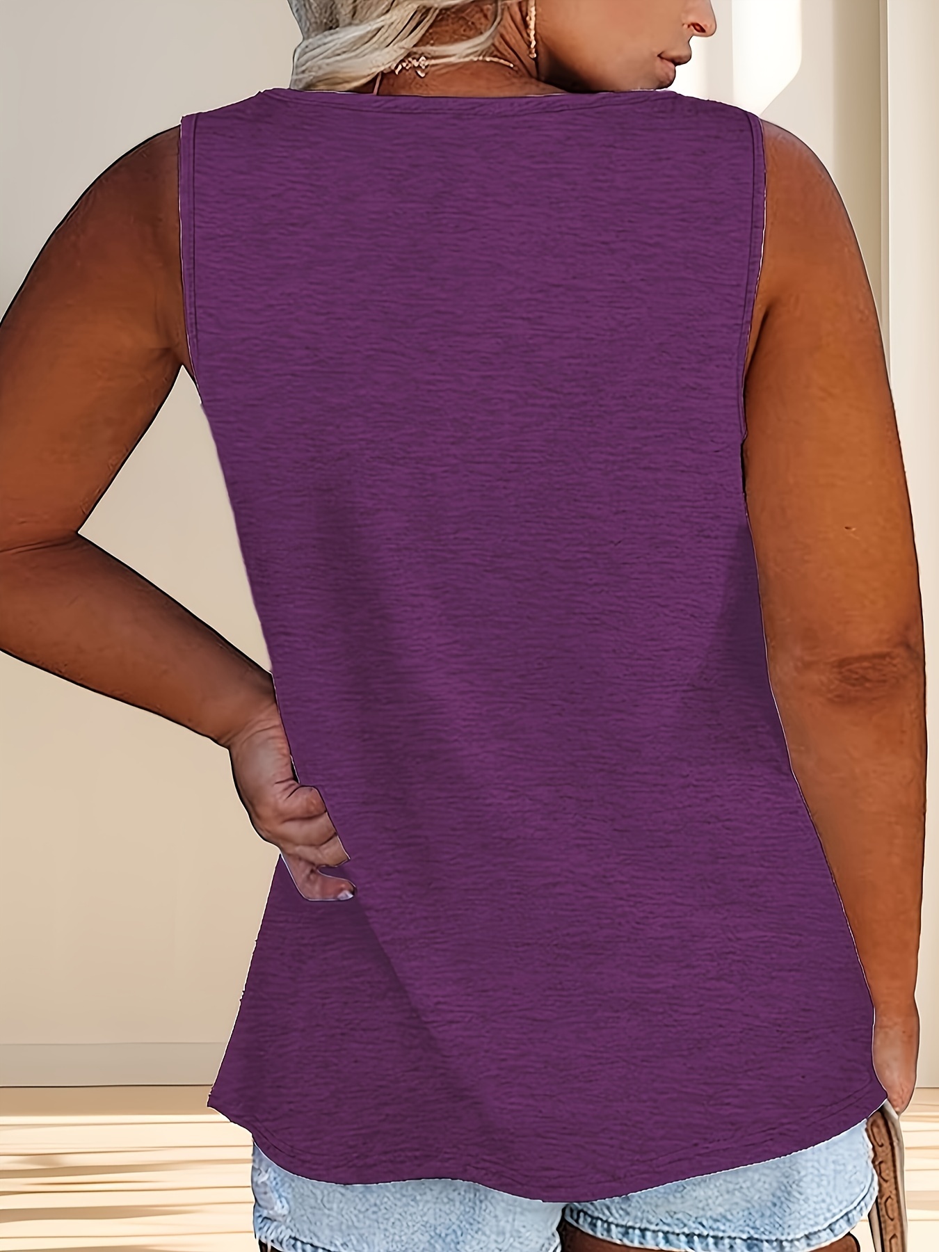 Women'S Plus Size Casual Tank Top with Button Detail - Sleeveless, Solid Color, Stretchy Fabric, Crew Neck, Oversized Fit for Summer Outings, Comfortable Clothing | Relaxed Fit Top | Medium Stretch Materia