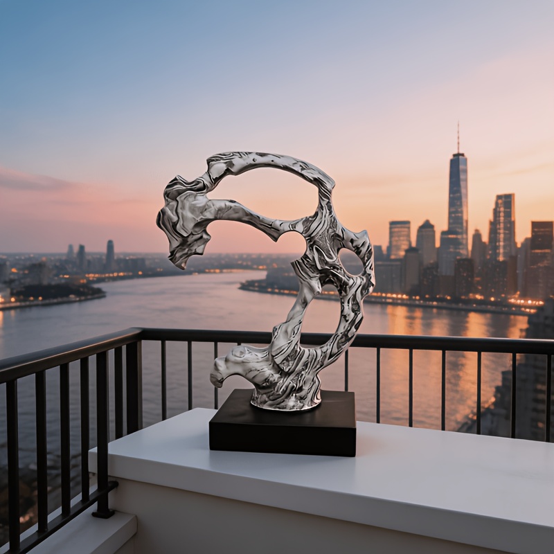 Handmade European Luxury Art Twisted Sculpture Collectible Figurines for Home Living Room Hotel Restaurant Cafe Decor And Gift