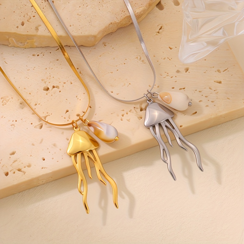 Elegant Jellyfish Blade Necklace, Lightweight Design