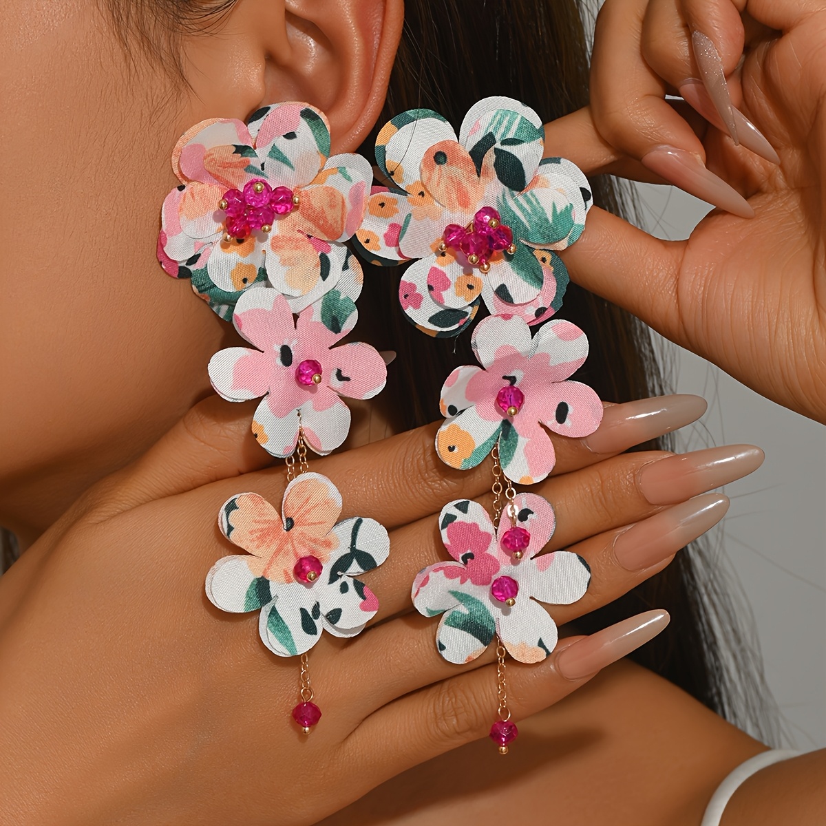 TEMU Une paire de longues boucles d'oreilles florales de style vintage, élégantes et d'inspiration rustique, entièrement faites à en tissu. Ces