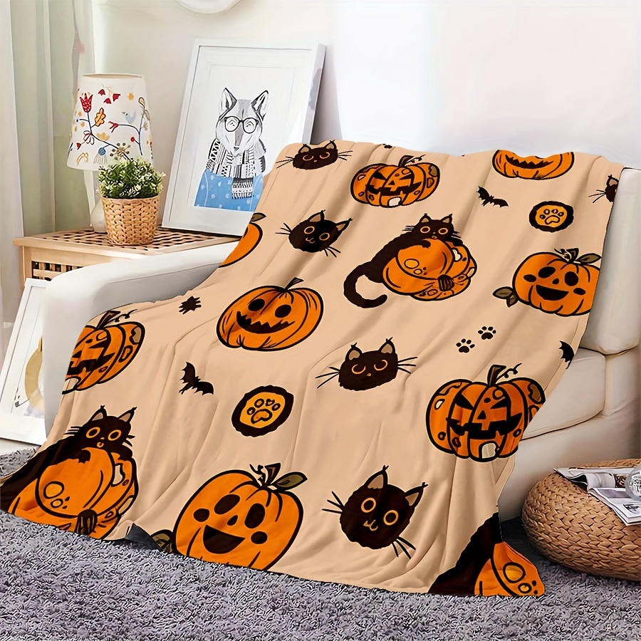 

Cozy Cat & Pumpkin Flannel Throw Blanket - Soft, Warm, And Couch Or Bed