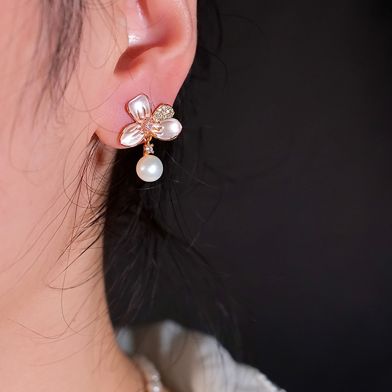 Women's Exquisite Elegant Matching Square Zirconia Flower Earrings