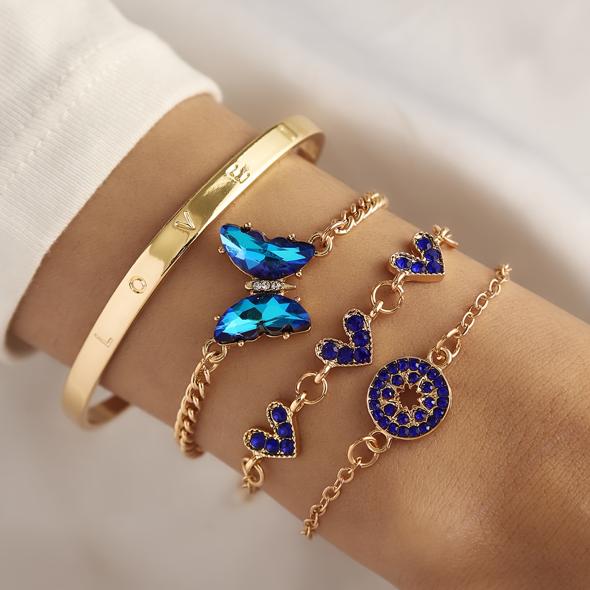 Image of 1 Set Women's Fashion Bracelet Bangle Retro Letter Love Heart Rhinestone Bracelet Suitable For Women' Parties Wearing Holiday Dates Gift Valentine's Day