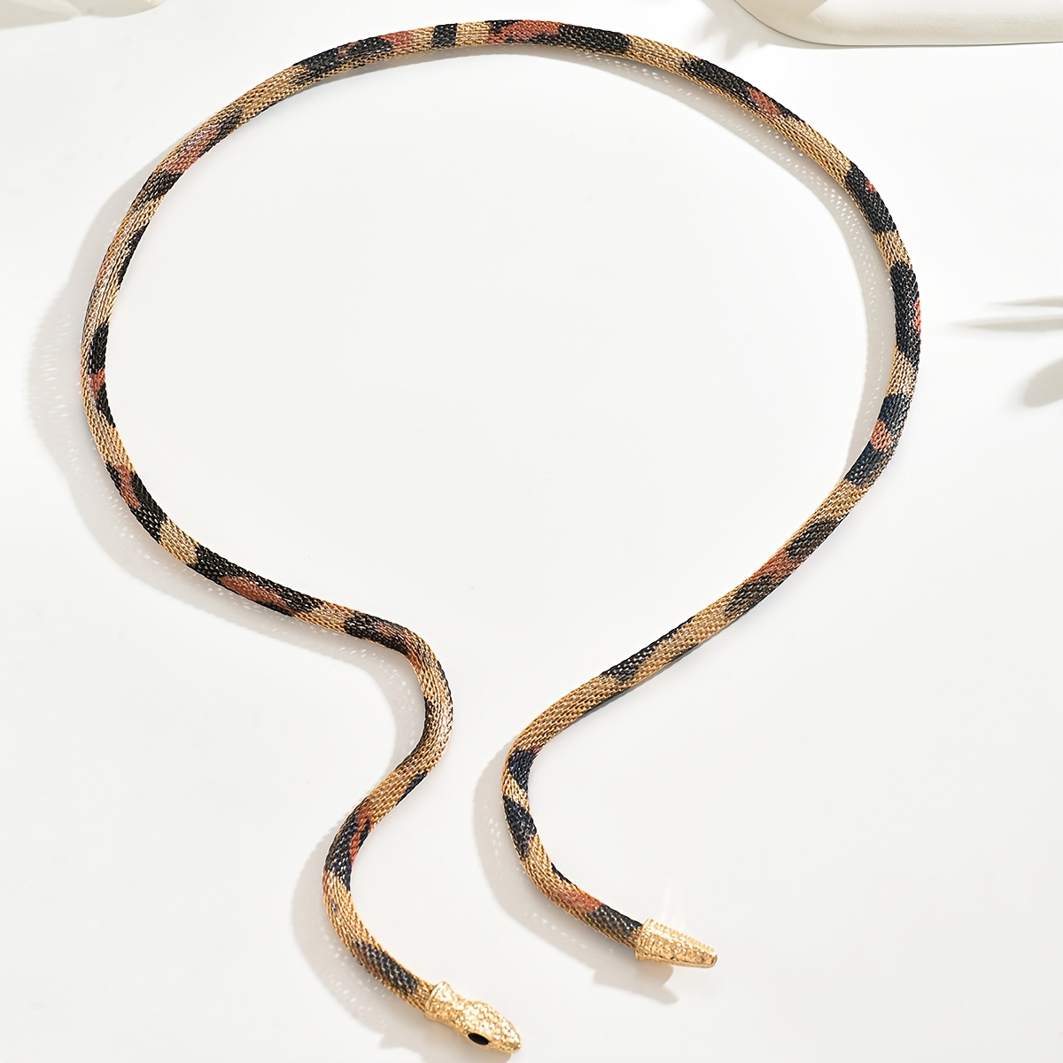Fashionable 3D Snake Necklace, Flexible Iron Coil Design