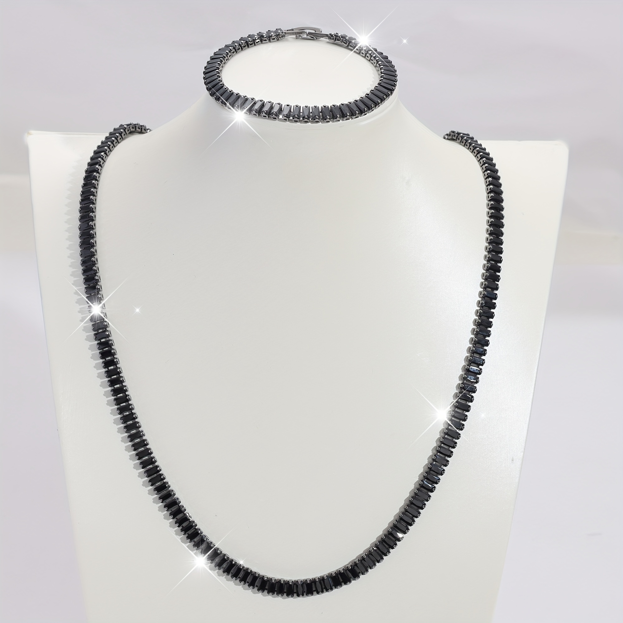 E-shop 2-teiliges Damen-Schmuckset, Halskette Armband Tennis-Schmuckset, elegante gotische Halloween-Halskette mit funkelndem Gunmetal-Schwarz