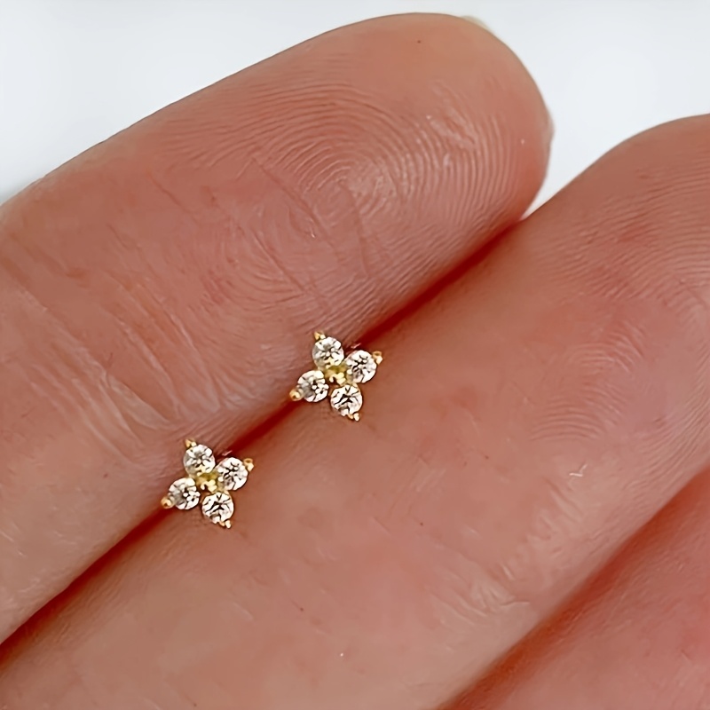 Elegant Easy Inlaid Synthetic Topaz Flower Stud Earrings For For Banquets Parties Valentine's Day Gifts Holiday Daily Wear
