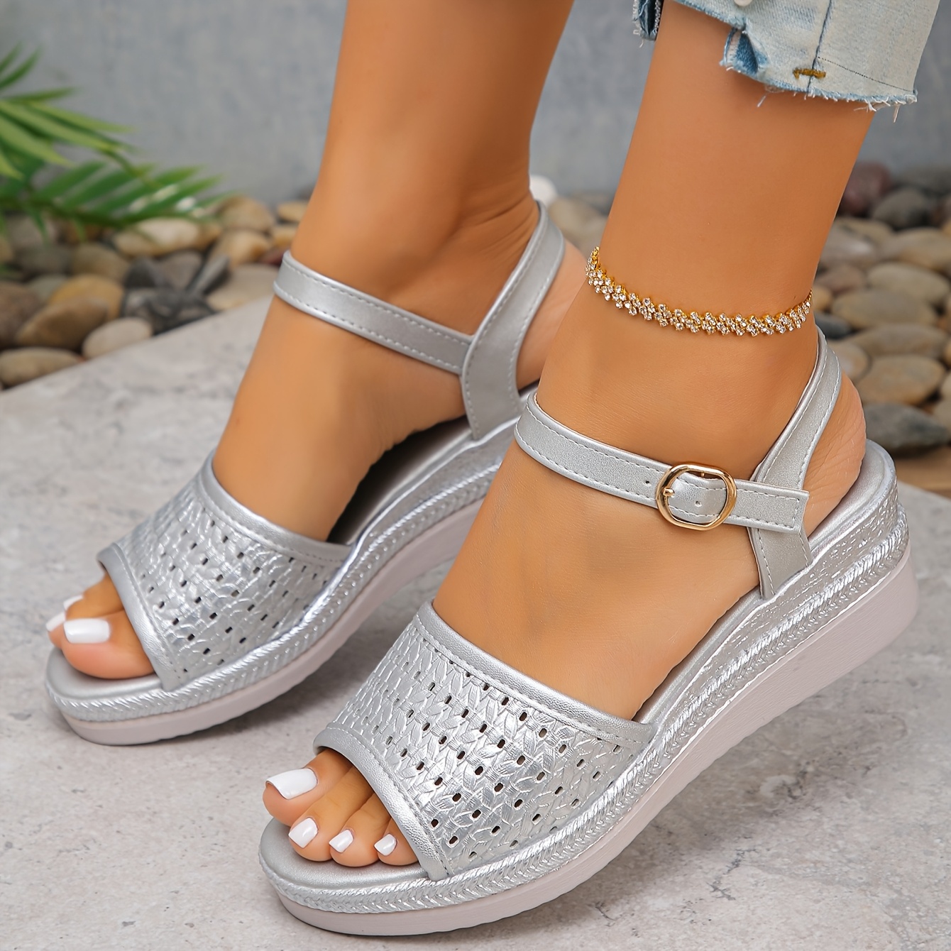 TEMU New Women's Spring And Summer Fashionable Casual Versatile Elevated Elegant Vacation Shoes For Older Mothers, Ethnic Style Silvery Sandals.,
