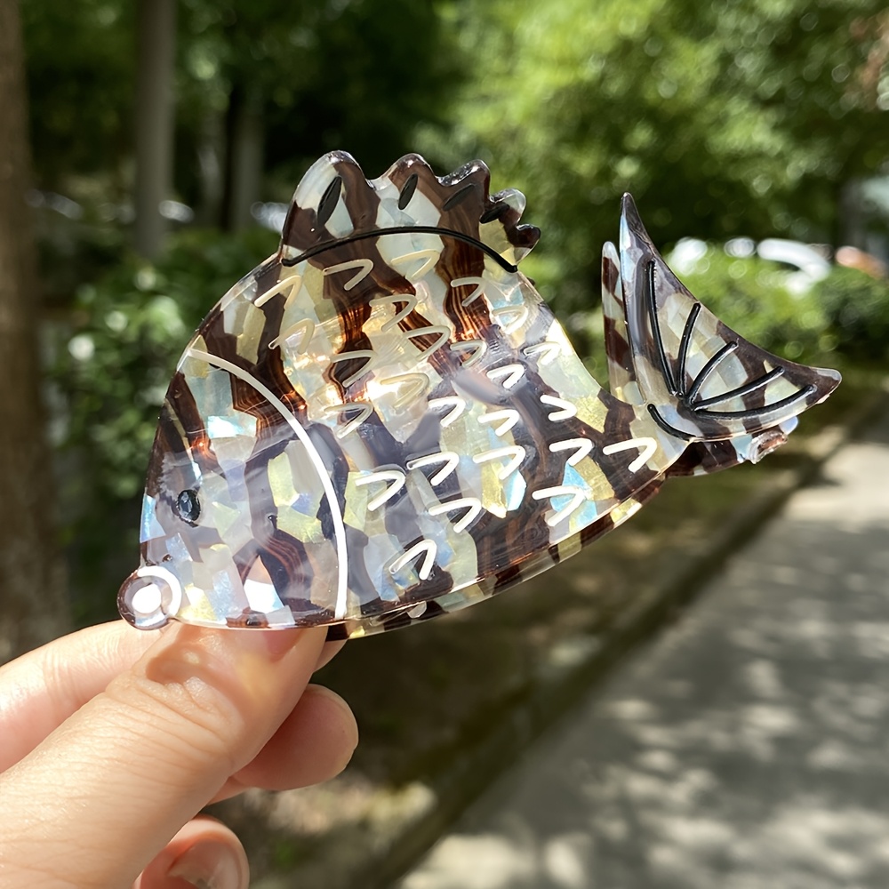 1개 오션 브리즈 작은 물고기 아크릴 머리핀, 여성들이 일상적인 휴가를 즐기면서 착용하기에 적합한 머리핀입니다. 발렌타인데이 및 어버이날 선물로도 좋습니다. 머리 고정용 머리핀